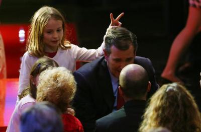 SGN Praise and backlash as Ted Cruz s daughter comes out