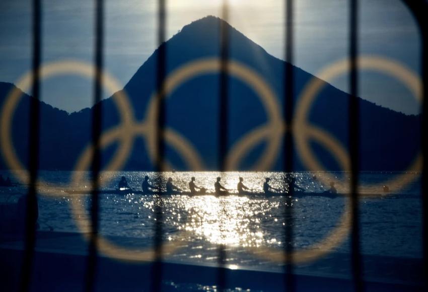 Rowing practice for the 2016 Summer Olympics — Photo by David Goldman / AP