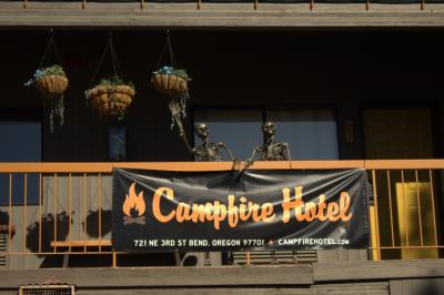 Bend gets "spooky-ooky" at the Campfire Hotel