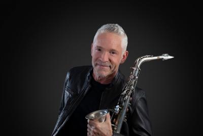 Sax man Dave Koz on jazz, crooners, and clams